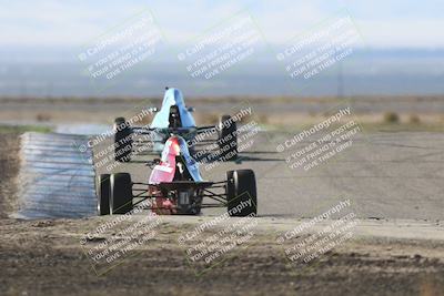 media/Oct-26-2025-CalClub SCCA (Sun) [[8ce1e69566]]/Group 6/Grapevine/